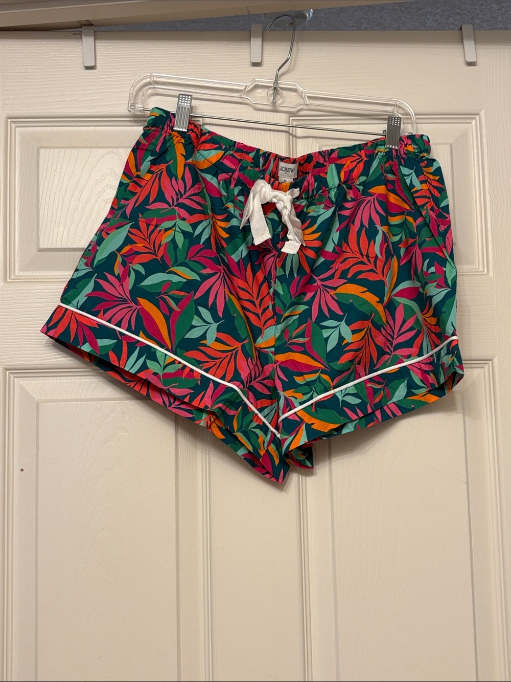 NWT! J. Crew Tropical Leaf Print Short Pajama Set in Green, Pink & Orange - Picture 7 of 9